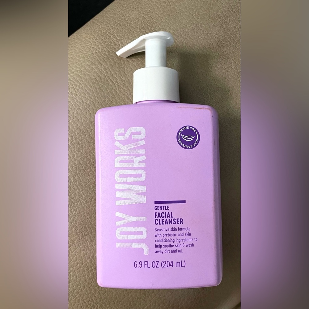 Joy Works Gentle Facial Cleanser - 6.9 FLOZ (204 mL) -Sensitive Skin w/Prebiotic